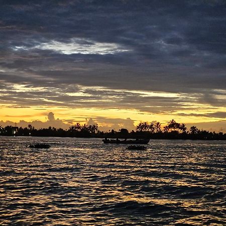 Pamba Inn Alappuzha Esterno foto