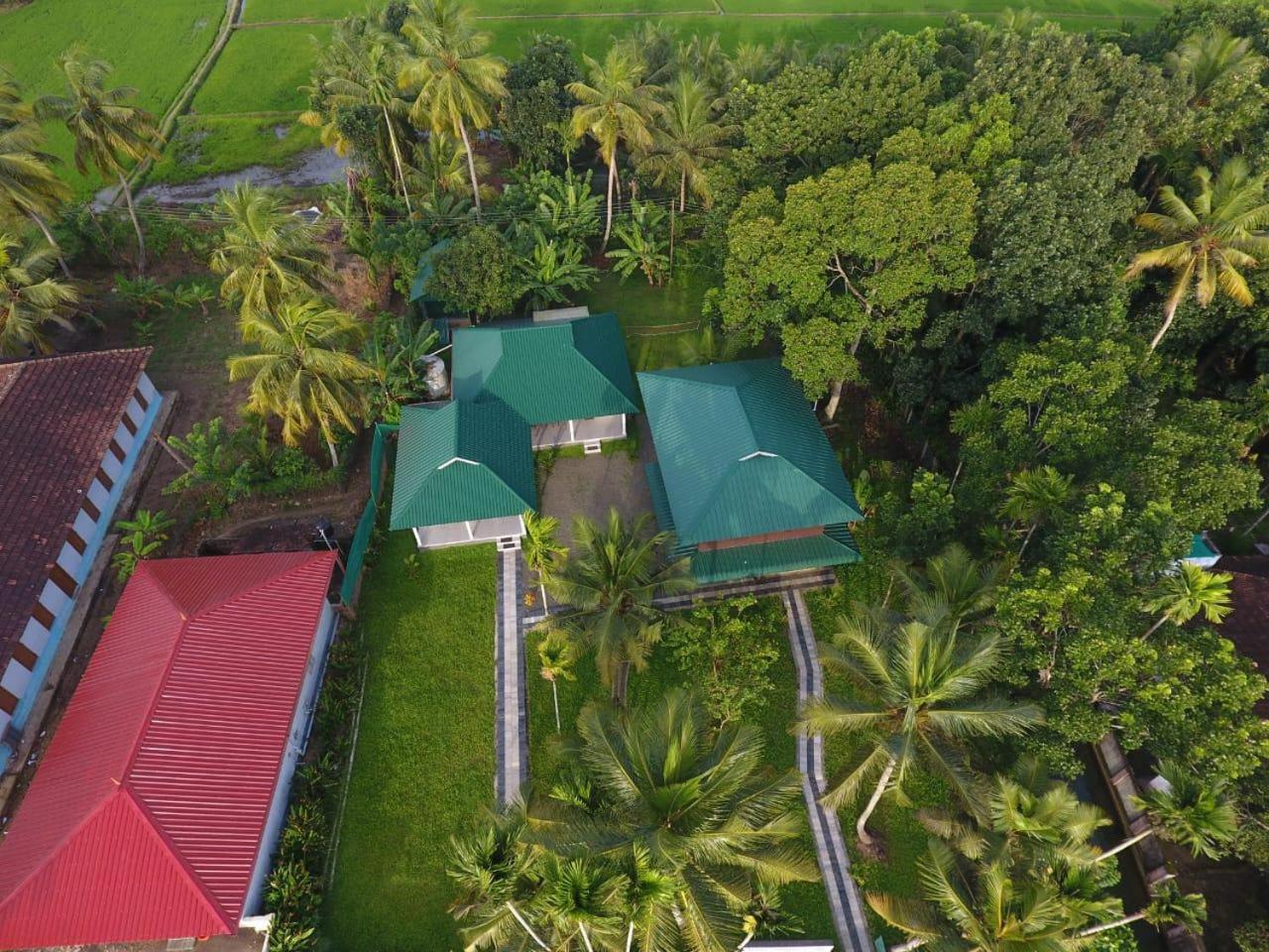 Pamba Inn Alappuzha Esterno foto